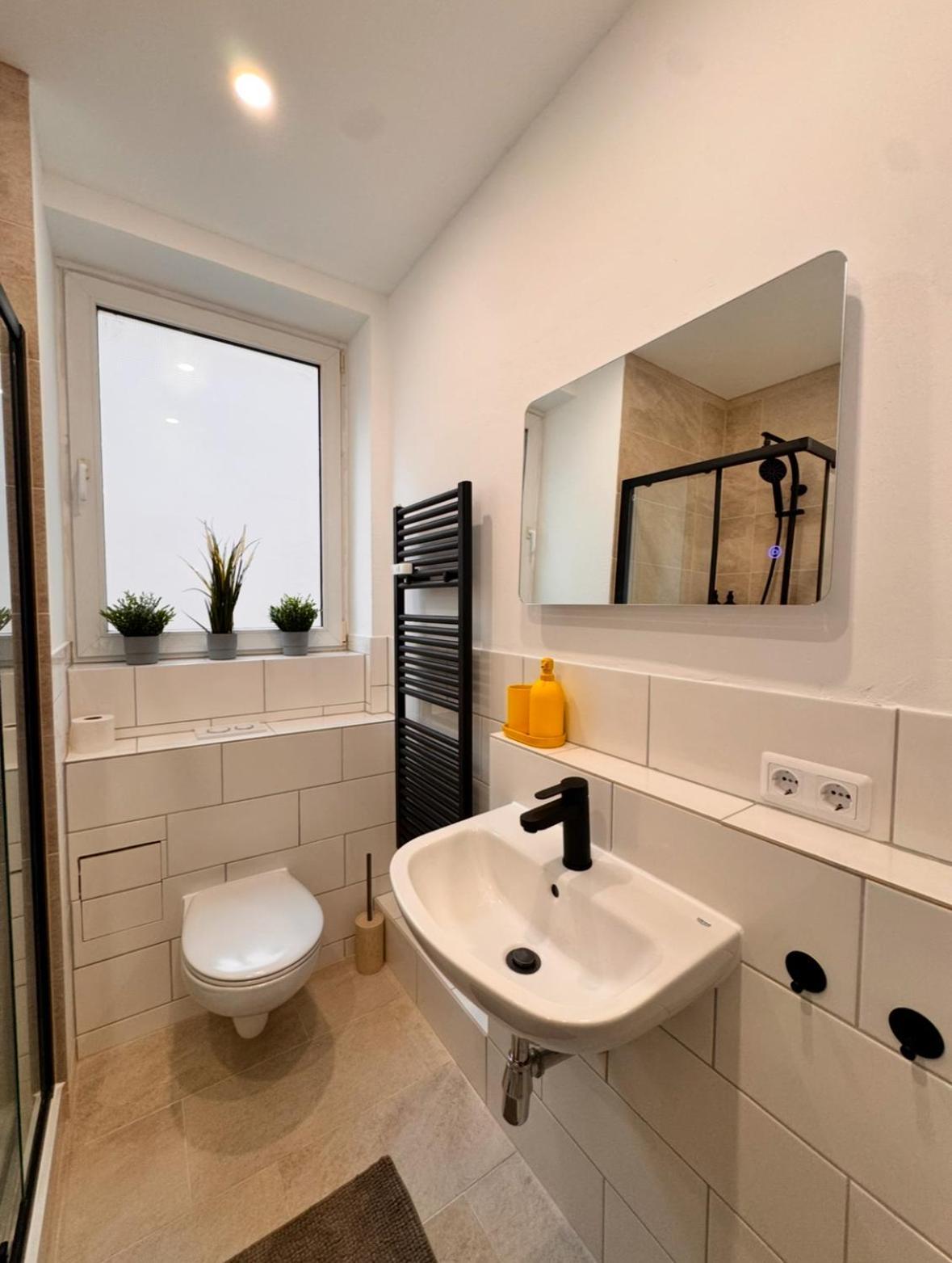 New Apartment In Magdeburg Buckau - Waschmaschine, Smart-Tv, Neues Badezimmer Экстерьер фото