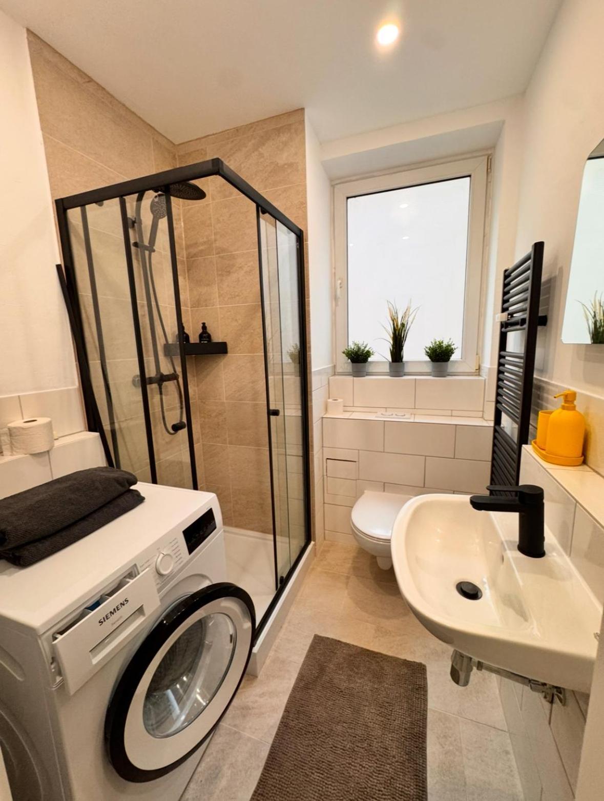 New Apartment In Magdeburg Buckau - Waschmaschine, Smart-Tv, Neues Badezimmer Экстерьер фото